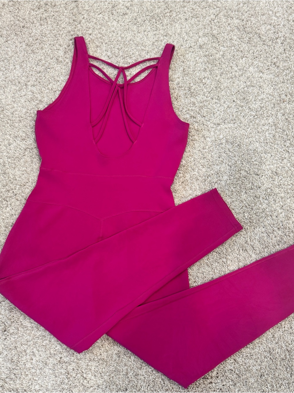 Poshmark Listing

Gymshark Fuchsia Pink Strappy Back Activewear Jumpsuit Medium